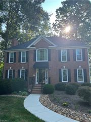 4437 Winterberry Ridge Court, Winston-salem, NC 27103