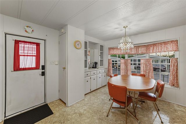 37843 BARCELONA AVENUE, Zephyrhills, FL 33541