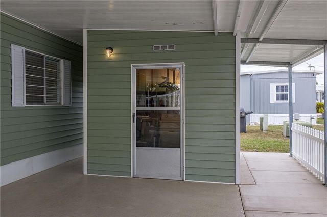 37843 BARCELONA AVENUE, Zephyrhills, FL 33541