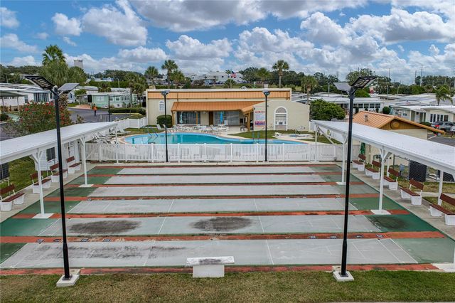 37843 BARCELONA AVENUE, Zephyrhills, FL 33541