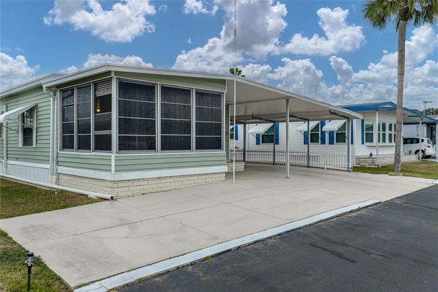 37843 BARCELONA AVENUE, Zephyrhills, FL 33541