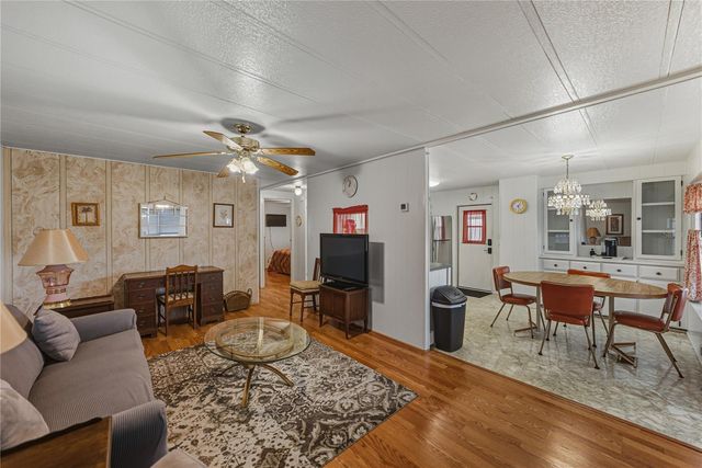 37843 BARCELONA AVENUE, Zephyrhills, FL 33541