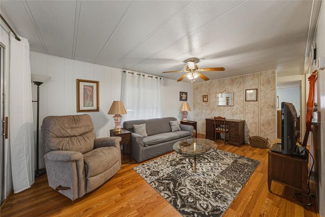 37843 BARCELONA AVENUE, Zephyrhills, FL 33541