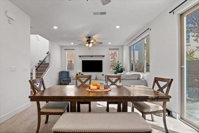 3963 Po River Way, Sacramento, CA 95834