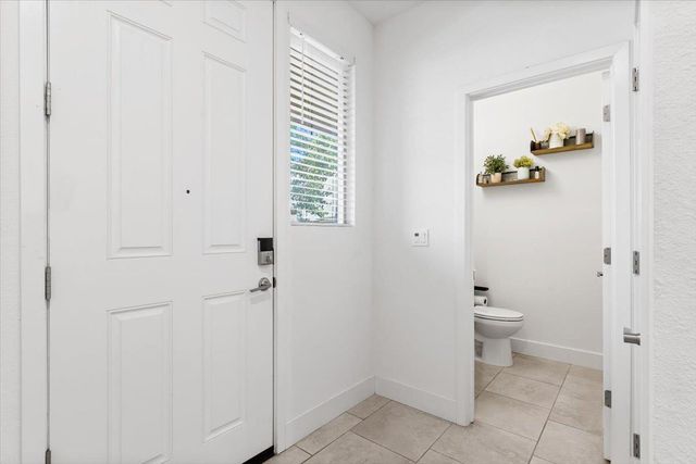 3963 Po River Way, Sacramento, CA 95834