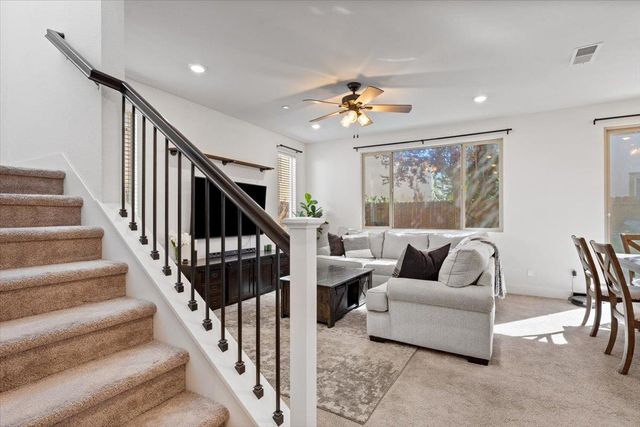 3963 Po River Way, Sacramento, CA 95834