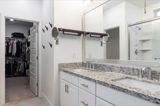 3963 Po River Way, Sacramento, CA 95834
