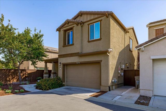 3963 Po River Way, Sacramento, CA 95834