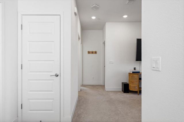 3963 Po River Way, Sacramento, CA 95834