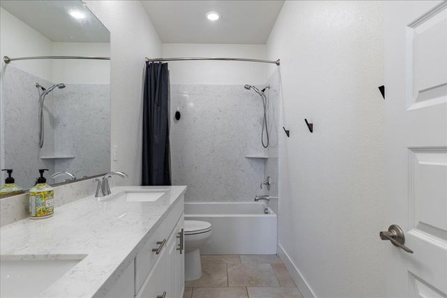 3963 Po River Way, Sacramento, CA 95834