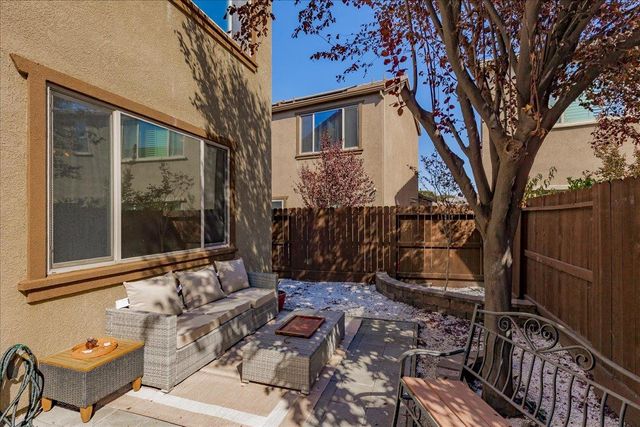 3963 Po River Way, Sacramento, CA 95834