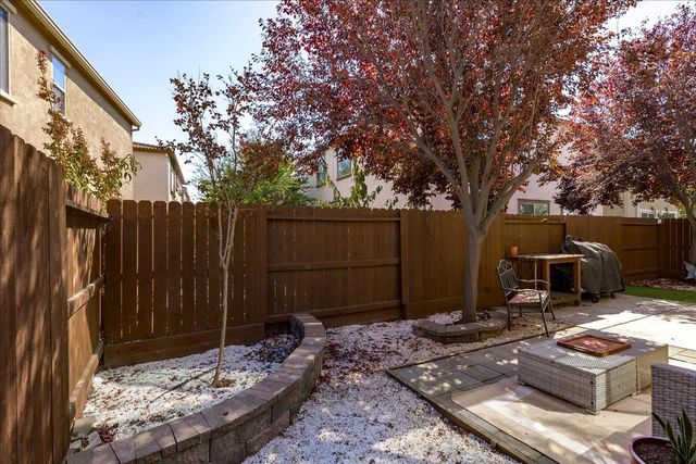 3963 Po River Way, Sacramento, CA 95834