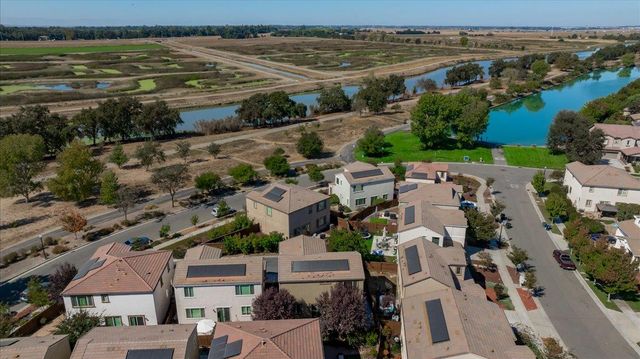 3963 Po River Way, Sacramento, CA 95834