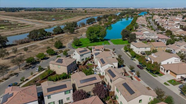 3963 Po River Way, Sacramento, CA 95834