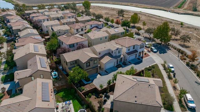 3963 Po River Way, Sacramento, CA 95834