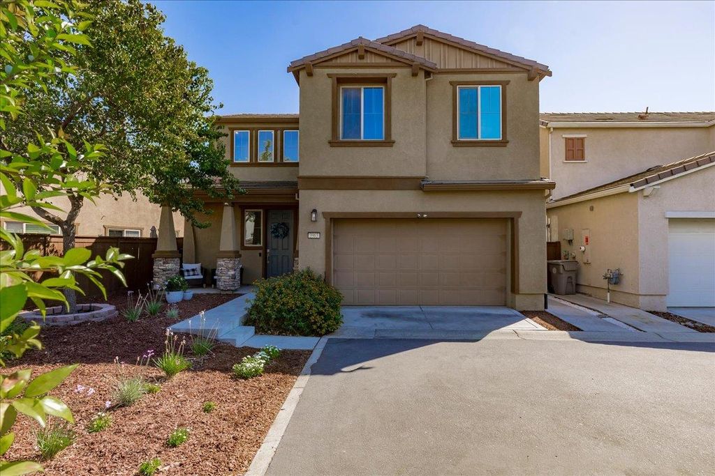 3963 Po River Way, Sacramento, CA 95834