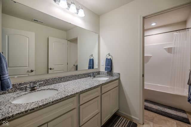 5276 Veranda Drive, Noblesville, IN 46062