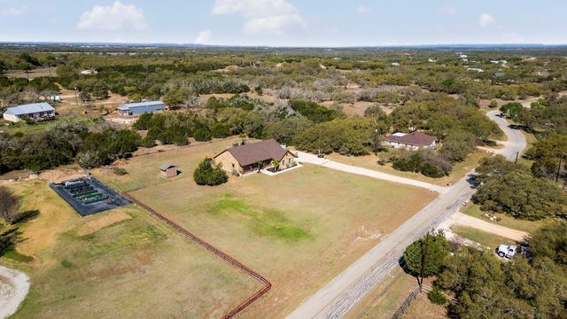 463 Beauchamp RD, Dripping Springs, TX 78620