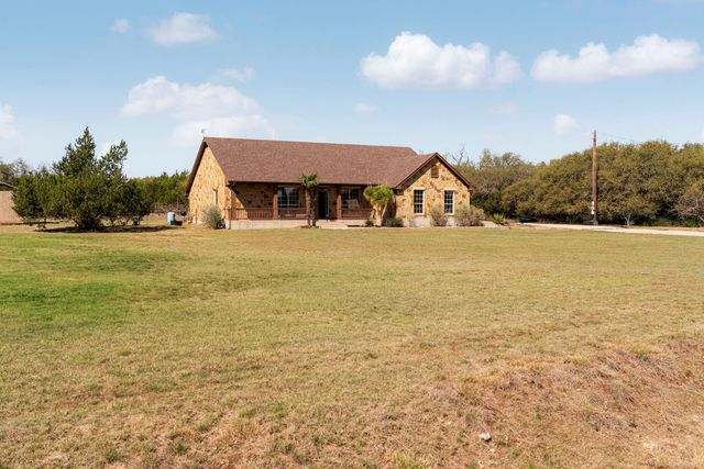 463 Beauchamp RD, Dripping Springs, TX 78620