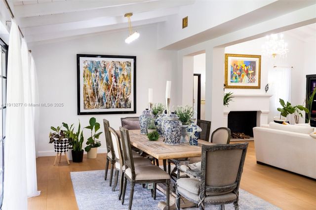 5149 Alton Rd, Miami Beach, FL 33140