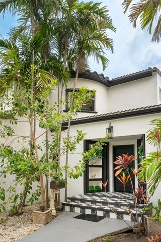 5149 Alton Rd, Miami Beach, FL 33140