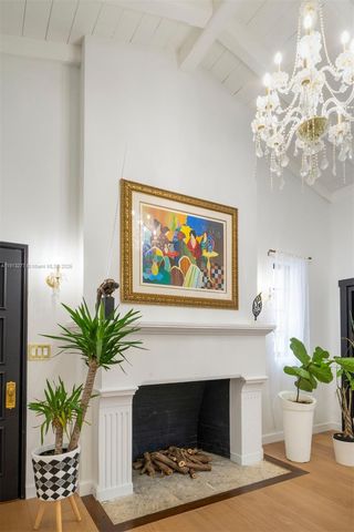 5149 Alton Rd, Miami Beach, FL 33140