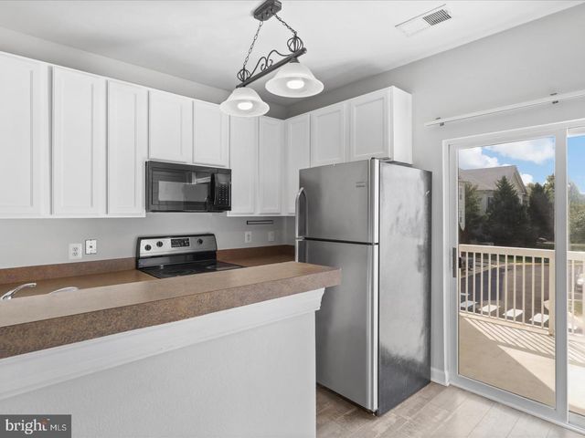 42522 MAYFLOWER TER, Brambleton, VA 20148