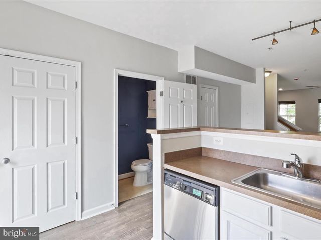 42522 MAYFLOWER TER, Brambleton, VA 20148