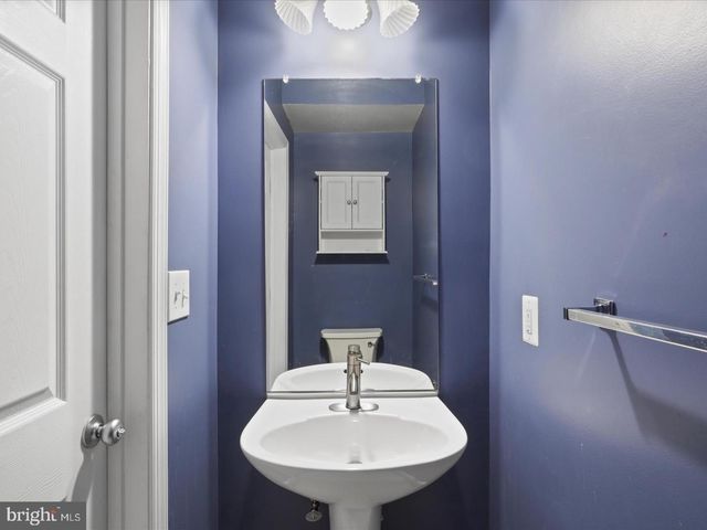 42522 MAYFLOWER TER, Brambleton, VA 20148