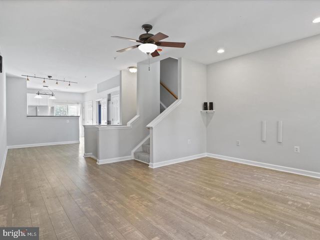 42522 MAYFLOWER TER, Brambleton, VA 20148