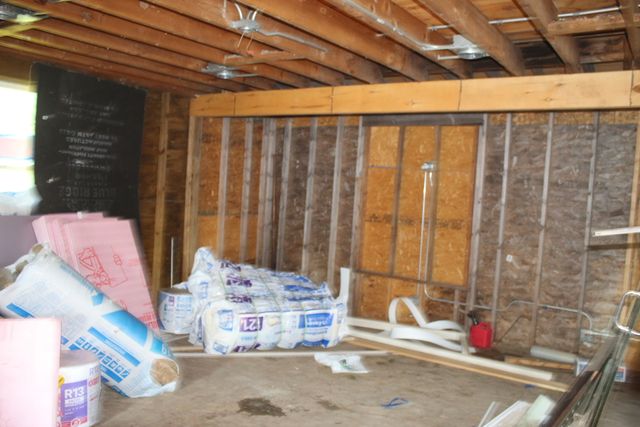 15251 Kilbourne Avenue, Midlothian, IL 60445