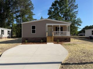 4052 Lodge Drive, Wade, NC 28395