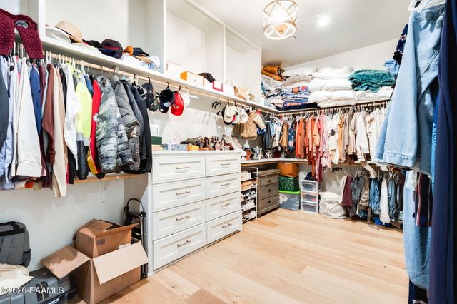 202 Ashgrove Lane, Youngsville, LA 70592