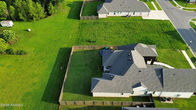 202 Ashgrove Lane, Youngsville, LA 70592