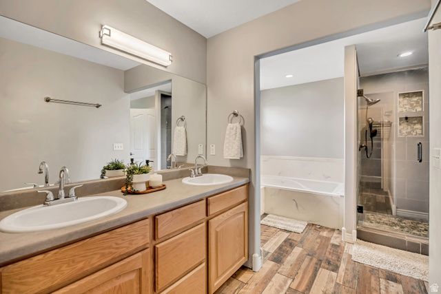 184 N FARM CV, Farmington, UT 84025
