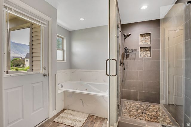 184 N FARM CV, Farmington, UT 84025
