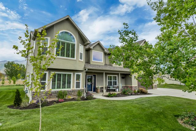 184 N FARM CV, Farmington, UT 84025