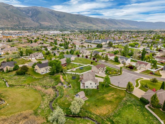 184 N FARM CV, Farmington, UT 84025
