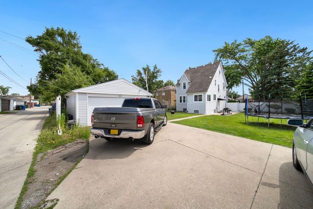 2632 Maple Street, Franklin Park, IL 60131