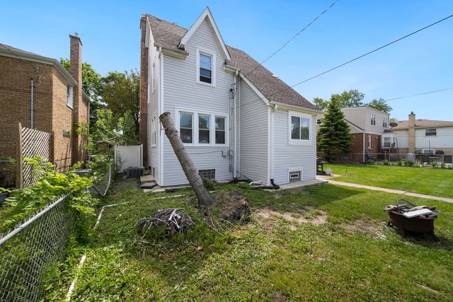 2632 Maple Street, Franklin Park, IL 60131