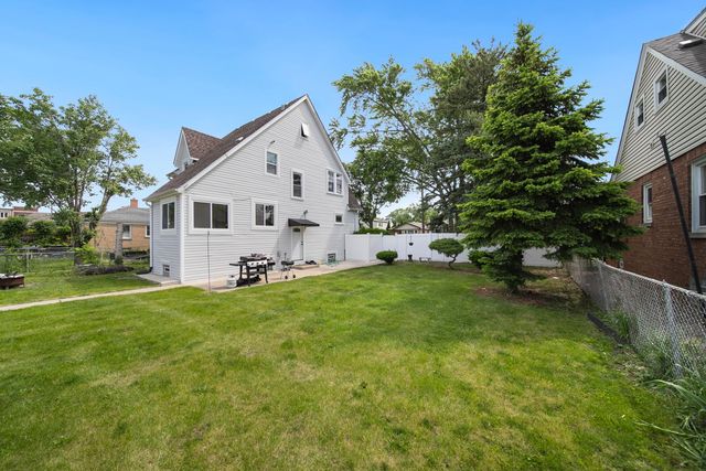 2632 Maple Street, Franklin Park, IL 60131