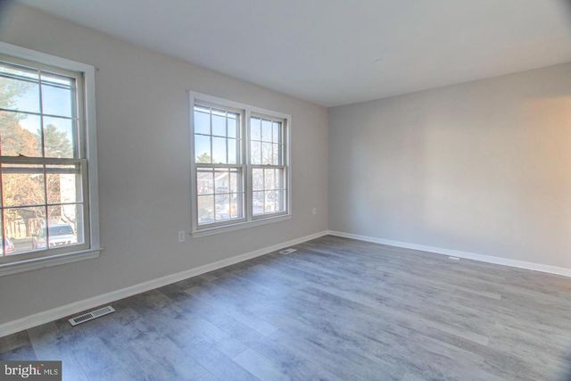5416 NEW LONDON PARK DR, Fairfax, VA 22032
