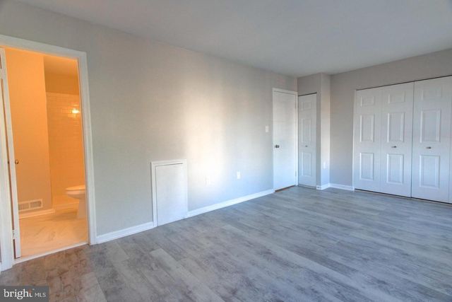 5416 NEW LONDON PARK DR, Fairfax, VA 22032