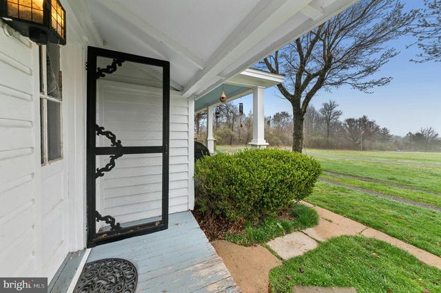 4196 TOLLGATE RD, New Hope, PA 18938