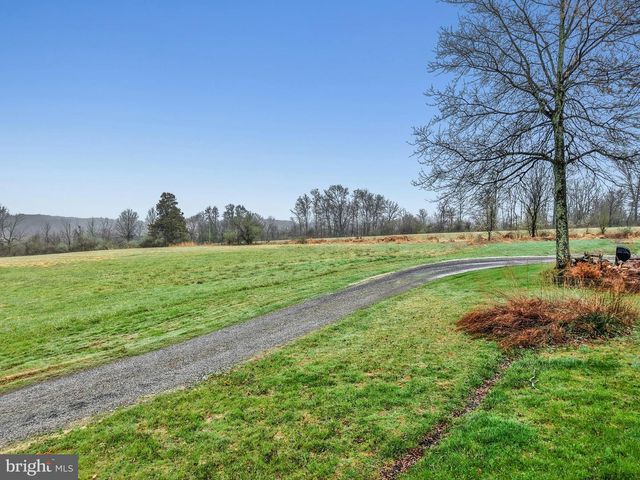 4196 TOLLGATE RD, New Hope, PA 18938