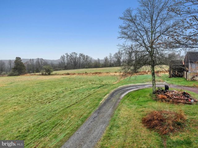 4196 TOLLGATE RD, New Hope, PA 18938