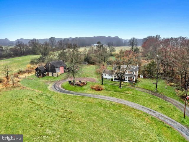 4196 TOLLGATE RD, New Hope, PA 18938
