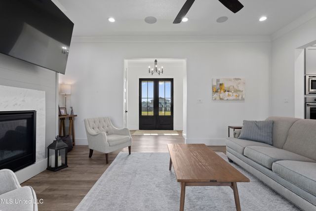 407 Goose Pointe Boulevard, Biloxi, MS 39531