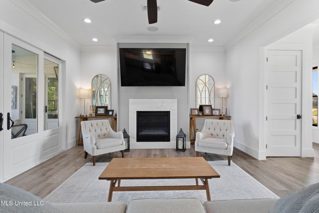 407 Goose Pointe Boulevard, Biloxi, MS 39531
