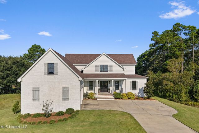 407 Goose Pointe Boulevard, Biloxi, MS 39531